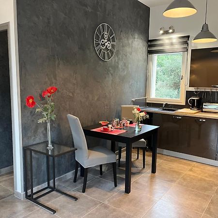 L'Amanderaie Piscine Privee A Cote De Lourmarin Luberon Apartment Кадене Екстериор снимка
