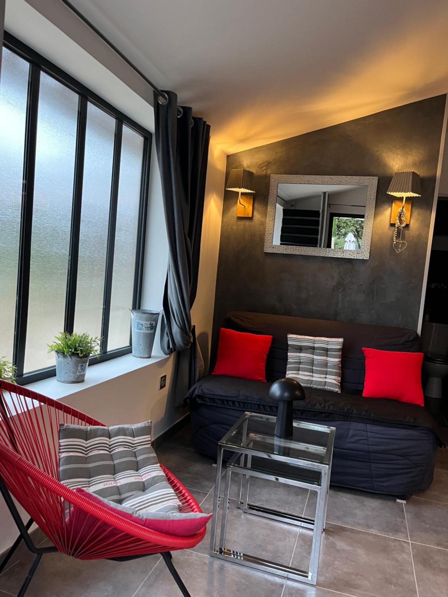 L'Amanderaie Piscine Privee A Cote De Lourmarin Luberon Apartment Кадене Екстериор снимка